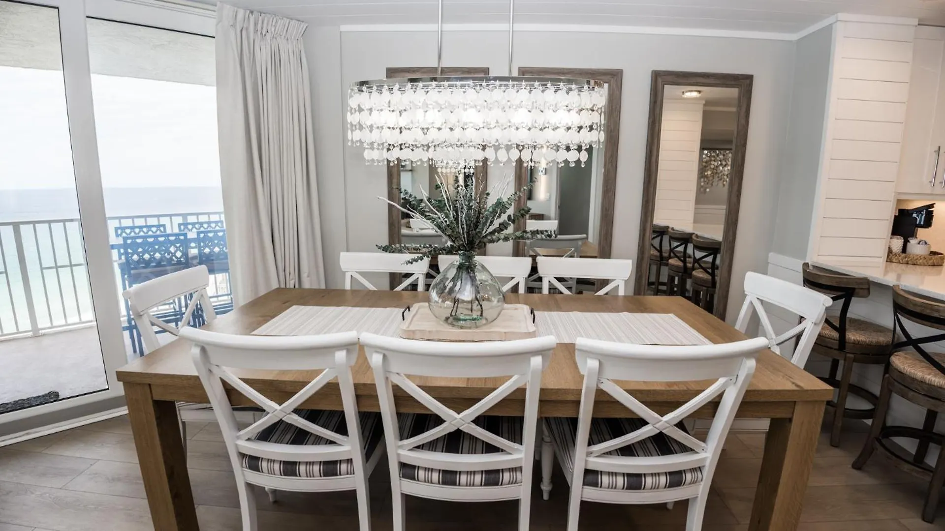 New Rental - 3Br 3Ba Corner Beachfront - 2024 Remodel - 3 Pools, Tiki Hut, Gym, Tennis Panama City Beach United States